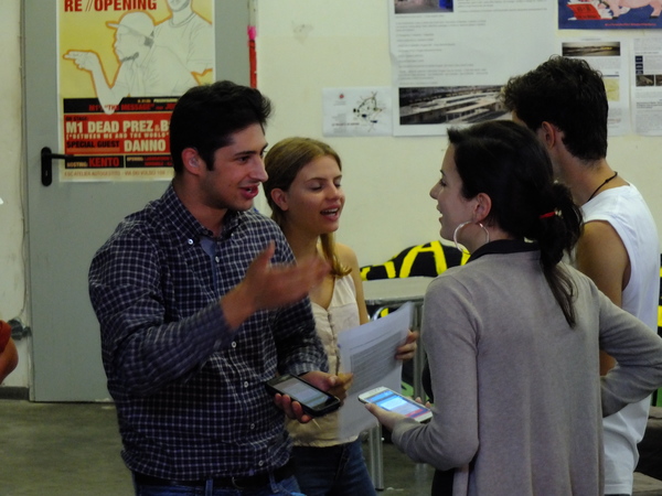 volontari lavorando per il post workcamp event Peer Endorsement, valutazione del workcamp