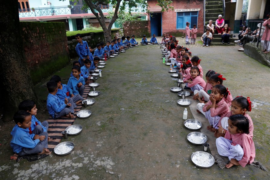 campo internazionale volontariato India Lunaria_Pranzo